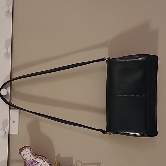 LIZ Claiborne Y2k Navy Blue Sholder Bag With magnetic Flap, EUC, Vegan Leather. - Picture 11 of 11